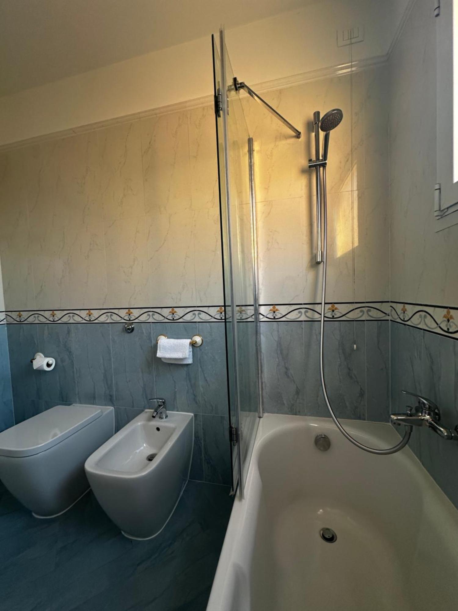 Acomodação com café da manhã  Comfort Astoria Palace Roma